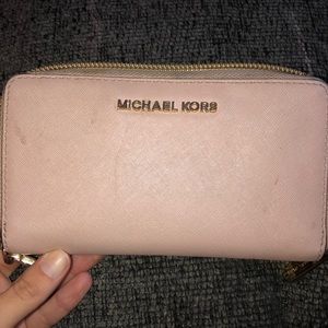 Michael kors wallet